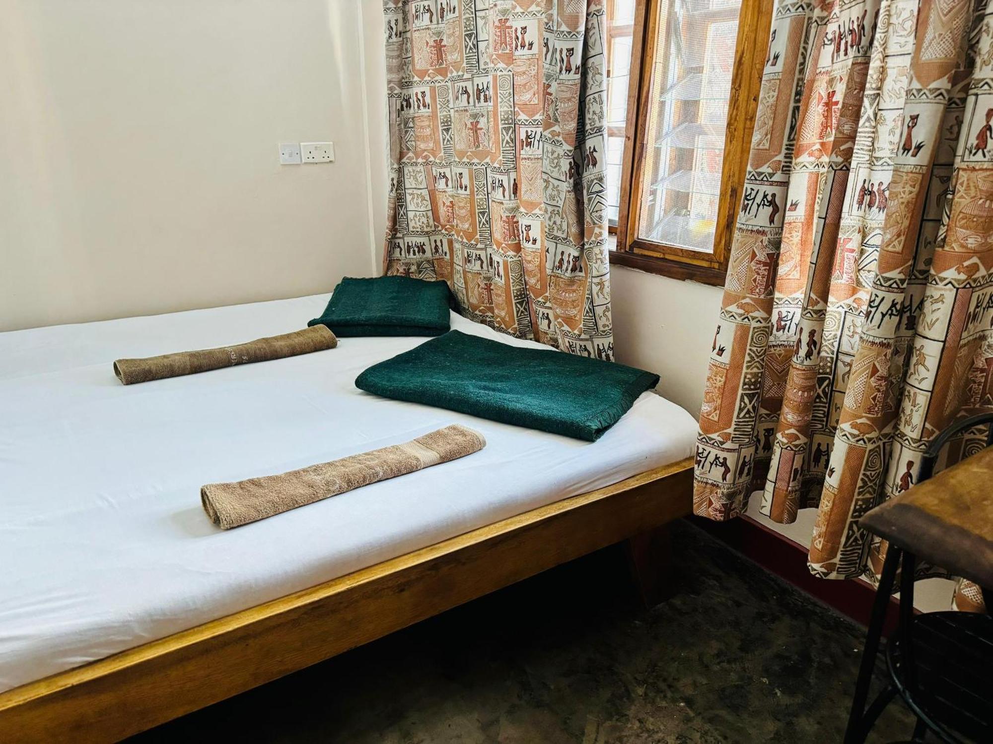 Arusha Backpackers Hotel Exterior foto